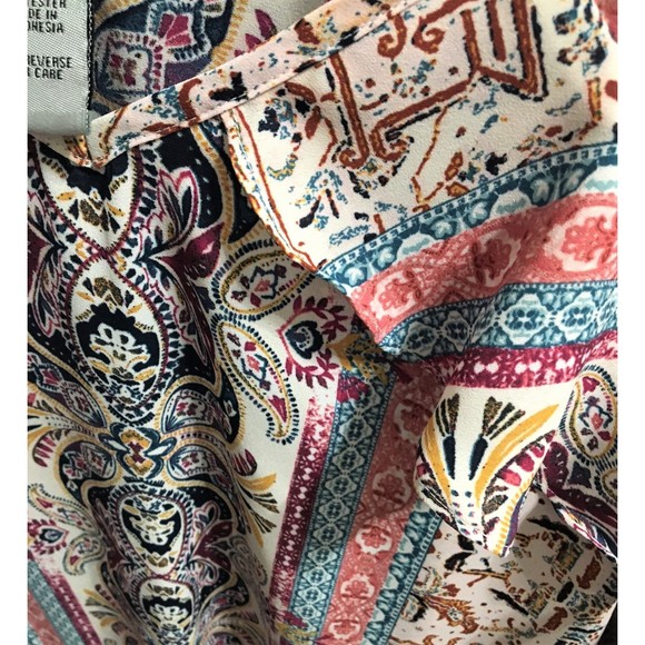 Catherine's Pink Paisley Cold Shoulder Boho Top 3X - Picture 7 of 7